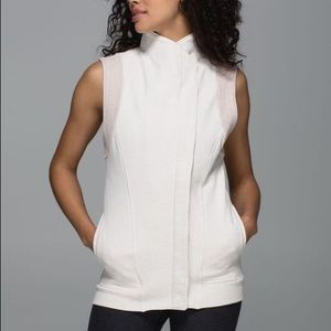 NWOT Lululemon Versa Vest